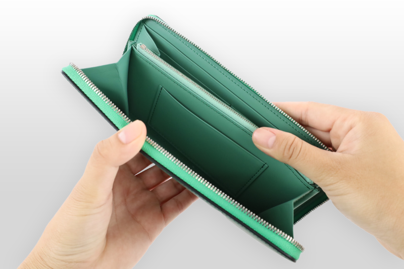 TAANNERR（タァンネリル）　撥水革　ラウンドジップ長財布