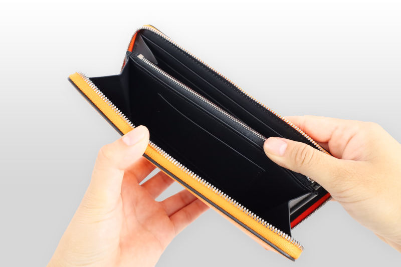 TAANNERR（タァンネリル）　撥水革　ラウンドジップ長財布