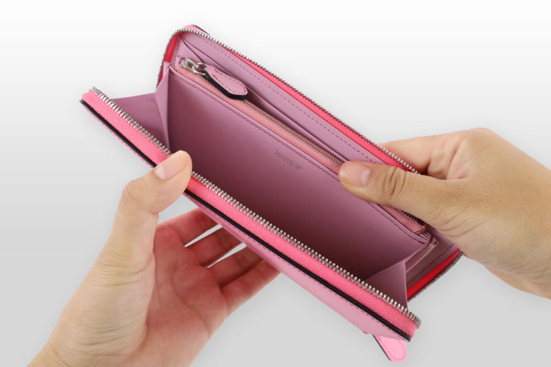 TAANNERR（タァンネリル）　撥水革　ラウンドジップ長財布