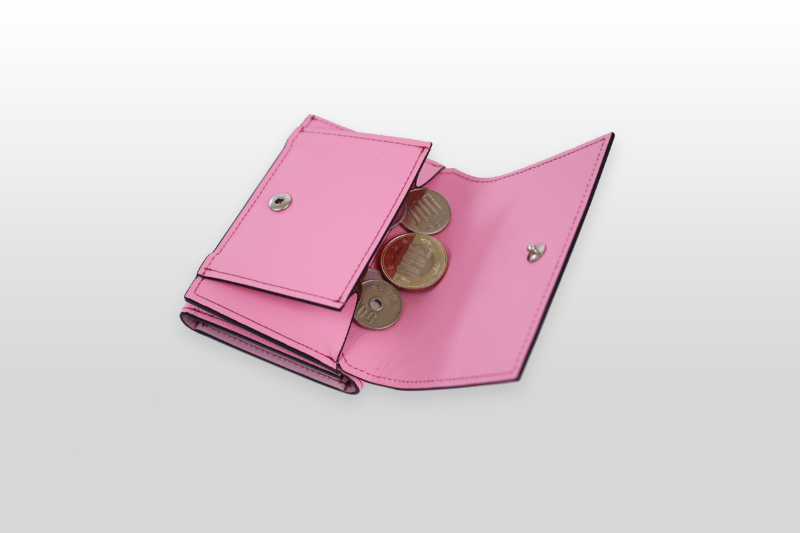 TAANNERR（タァンネリル）　撥水革　三つ折り財布