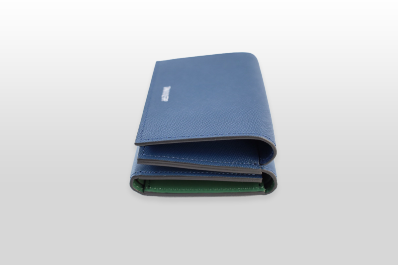 TAANNERR（タァンネリル）　撥水革　三つ折り財布