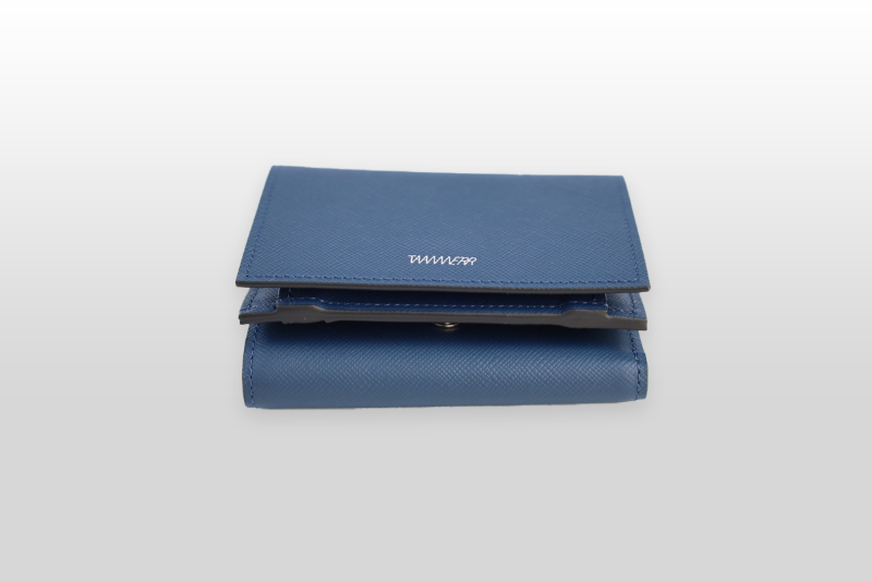 TAANNERR（タァンネリル）　撥水革　三つ折り財布