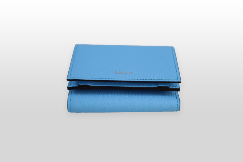 TAANNERR（タァンネリル）　撥水革　三つ折り財布