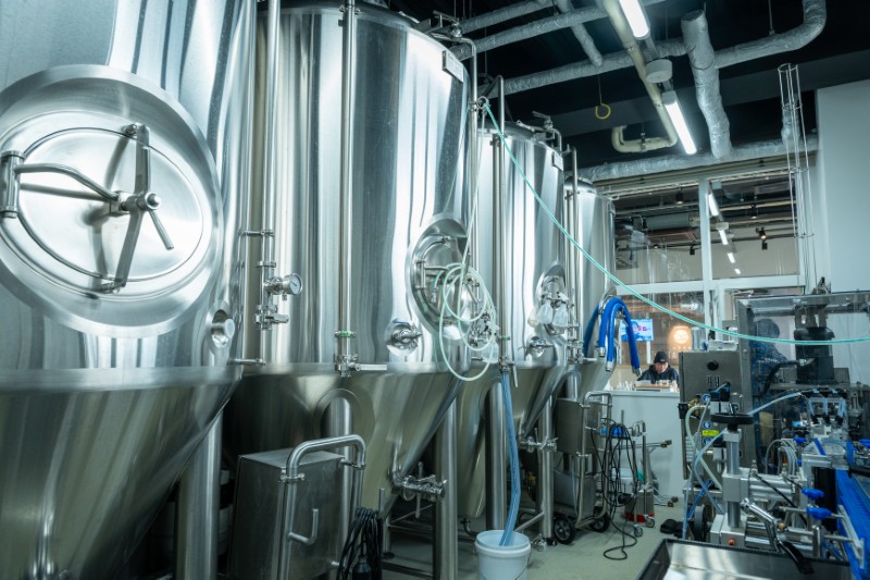 PAINT PALETTE BREWING　定番PALE ALE「Whispering Stream」ビール6本セット