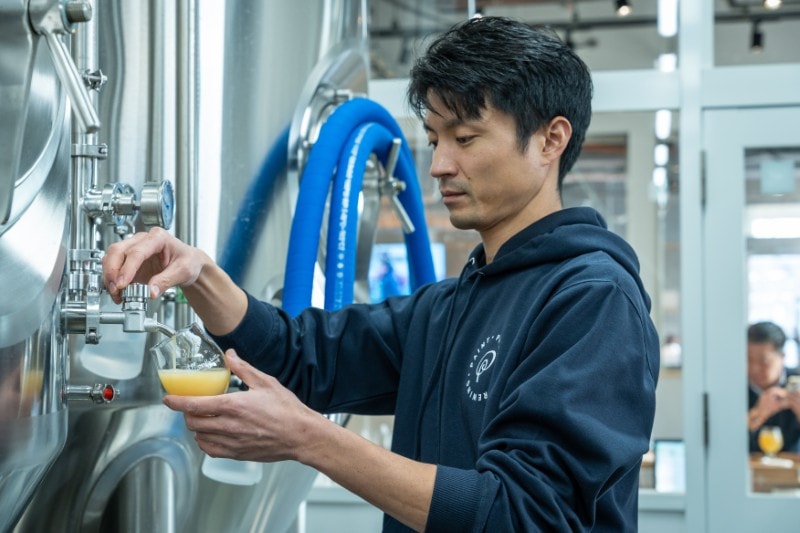 PAINT PALETTE BREWING　定番PALE ALE「Whispering Stream」ビール6本セット