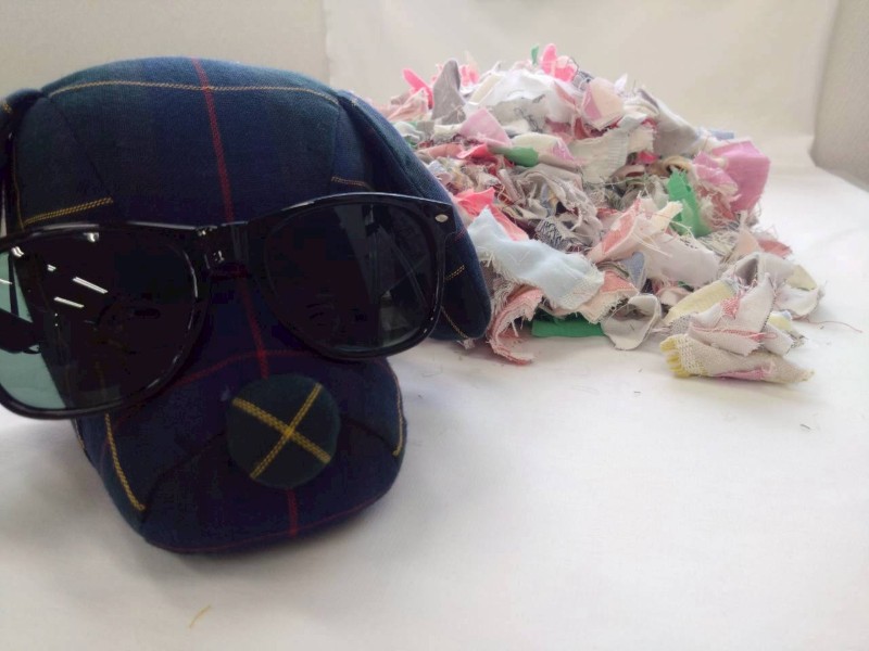 播州織　メガネスタンド犬