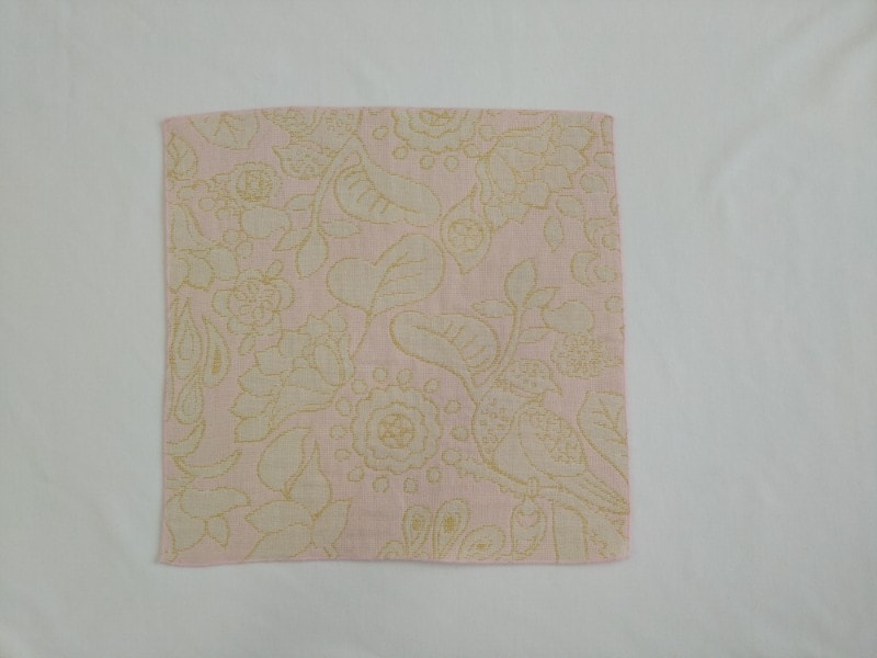 播州織オリジナルガーゼ　花鳥柄ハンカチ