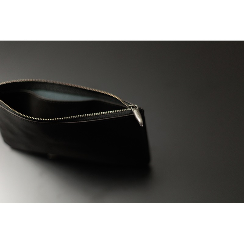 Tajima Cowhide　薄型ポーチ