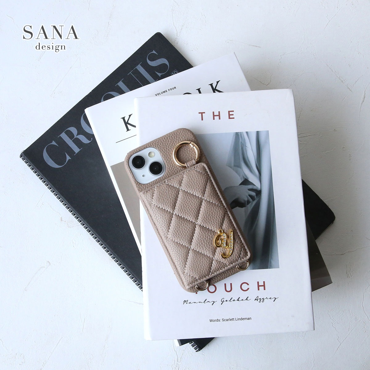 背面 キルティング ケース 」AQUOSスマホケース イニシャルAQUOS