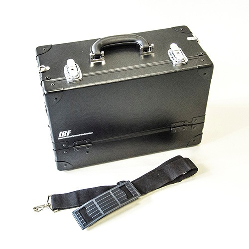 IBF-NYMAロゴ入りメイクボックス