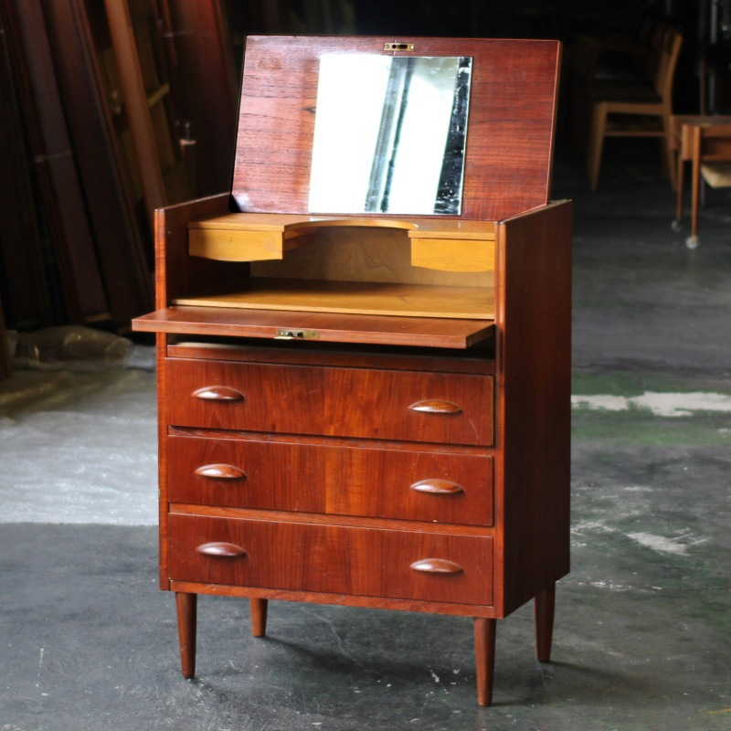 ヴィンテージ北欧家具 ドレッサーチェスト 小さめ | SOLD OUT | ibukiya