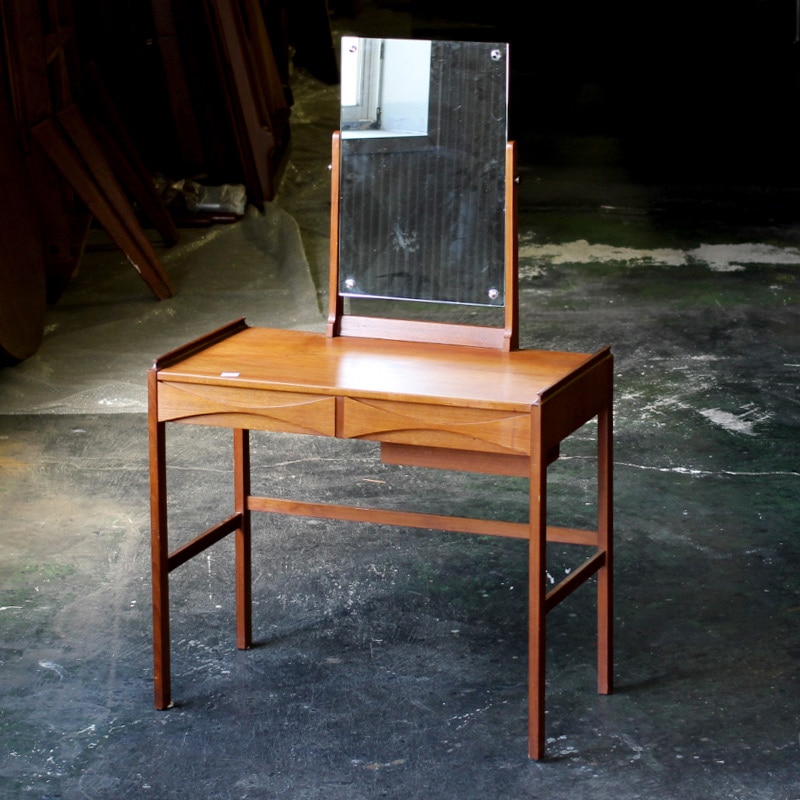 ヴィンテージ北欧家具 ドレッサー Arne Vodder アルネ・ヴォッダー