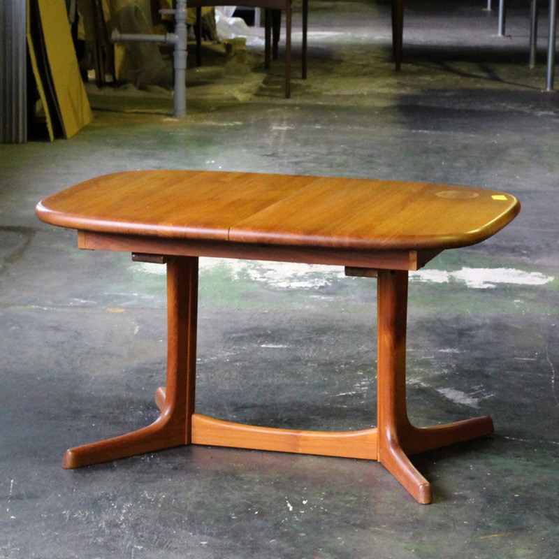 ヴィンテージ北欧家具 ダイニングテーブル チーク無垢材 dyrlund