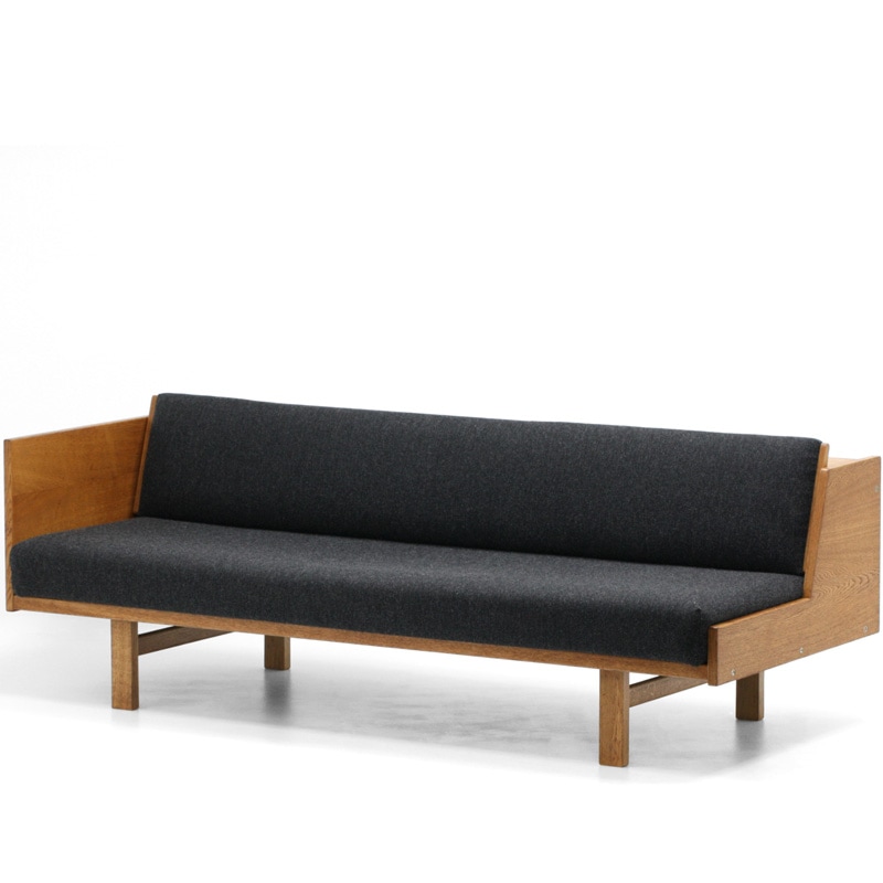 Hans J Wegner �ϥ�J�������ʡ� GE259 �ǥ��٥å� ���졼