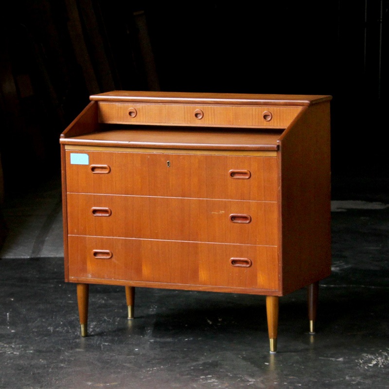 DK19-128 ̲ ƥȶ Egon Ostergaard 饤ƥ󥰥ӥ塼 