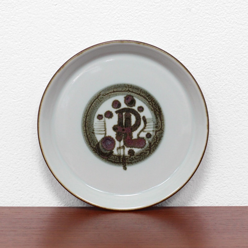 ��������ơ��� �̲����� Desiree Thule �ǥ����ȥץ졼��