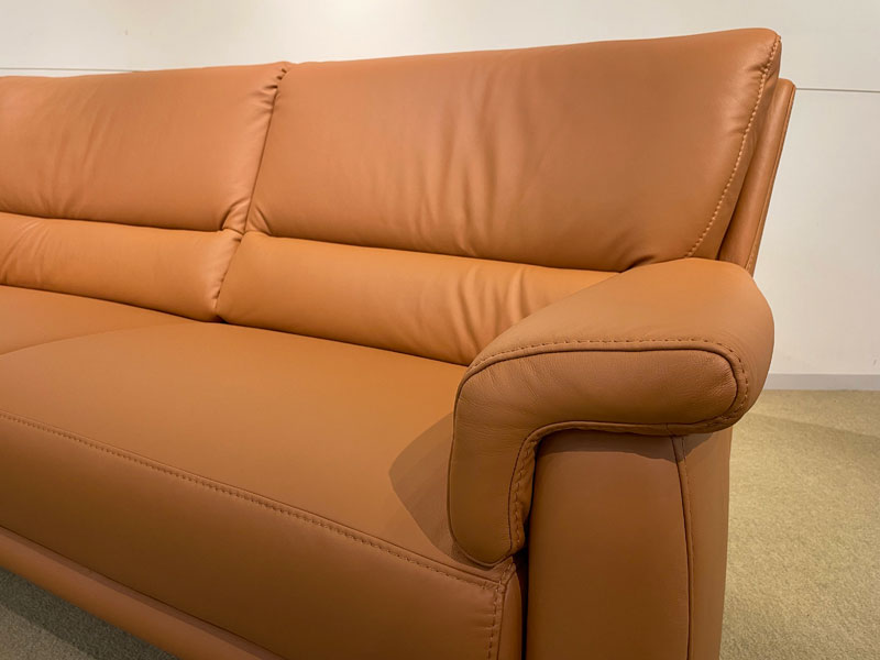 ソファ「ベルク」革ニューライトブラウン / 数量限定お買い得品（新品）