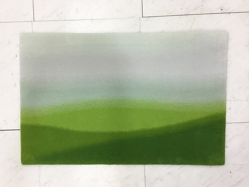 ラグマット「段通 はづき S　防炎」/アウトレット＆ベッドルームギャラリー横浜展示品