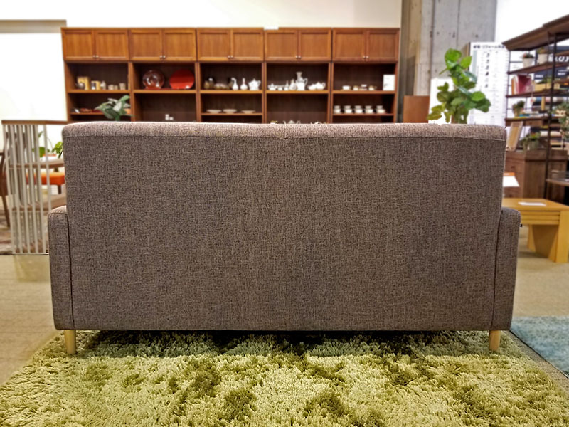 ソファ「クロス｣布ブラウン 脚ナチュラル / アウトレット＆ベッドルームギャラリー横浜展示品