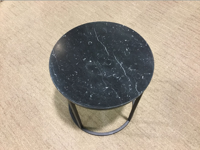 サイドテーブル「RE7112」ブラックマルキーナ※レンタル戻り品/アウトレット＆ベッドルームギャラリー横浜展示品