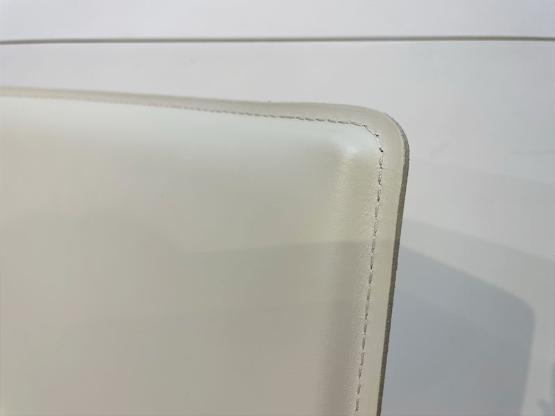 ダイニングチェア4脚セット「マントヴァ」革アイボリー/アウトレット＆ベッドルームギャラリー横浜展示品