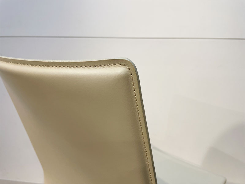 ダイニングチェア4脚セット「マントヴァ」革アイボリー/アウトレット＆ベッドルームギャラリー横浜展示品