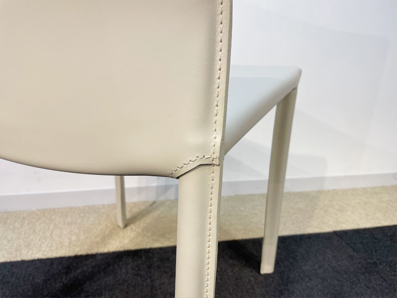 ダイニングチェア4脚セット「マントヴァ」革アイボリー/アウトレット＆ベッドルームギャラリー横浜展示品