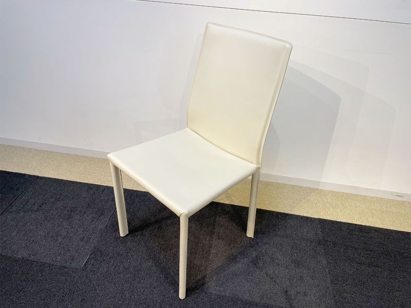 ダイニングチェア4脚セット「マントヴァ」革アイボリー/アウトレット＆ベッドルームギャラリー横浜展示品