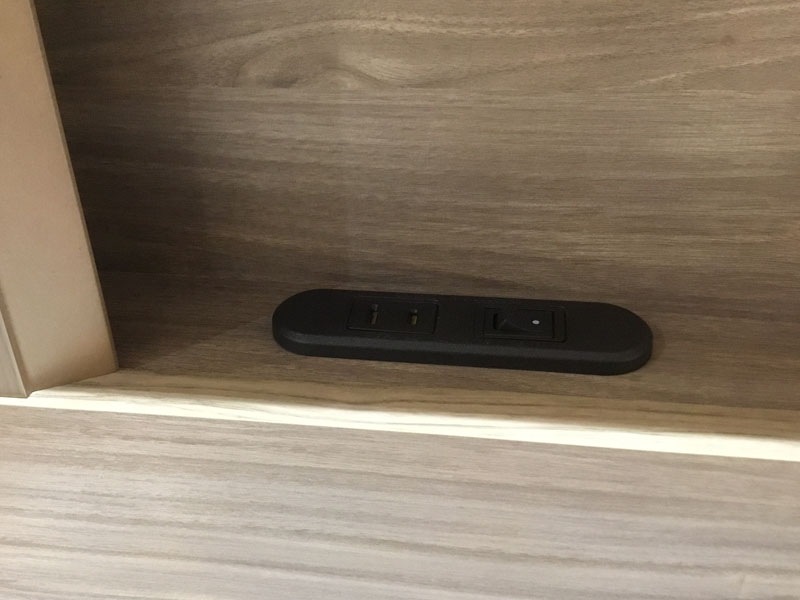 シモンズ　セミシングルベッド「フレーム：オーラルSシェルフST GR色、マットレス：5.5インチレギュラー」幅85.8 /南船橋店展示品