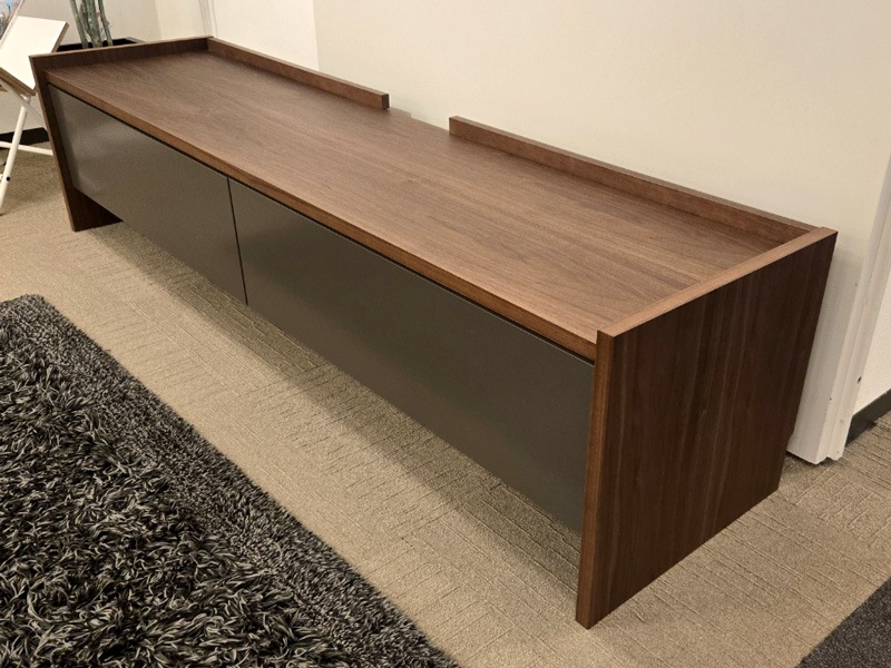 テレビボード「レコルト」幅180cm ウォールナット材グレー色/アウトレット＆リワース大阪南港展示品