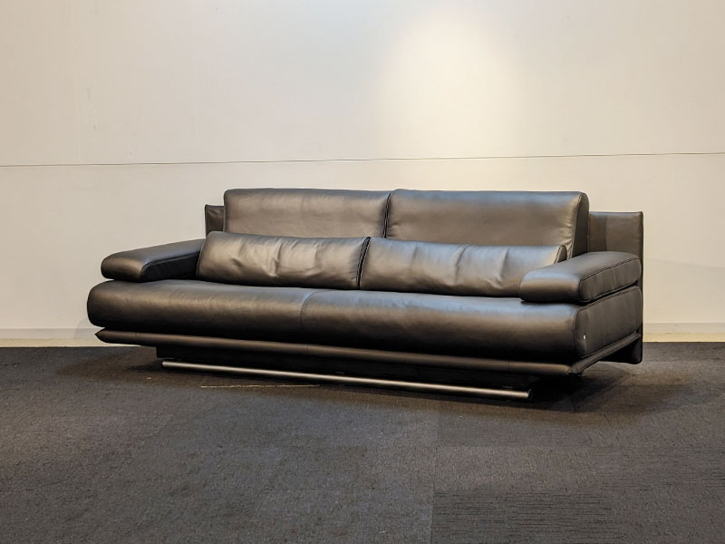 ソファ「6500/226」革ブラック/アウトレット＆ベッドルームギャラリー横浜展示品