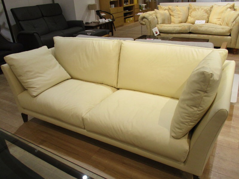 ソファー　クリーム色 GMGS145○Leather world / レザーワールド 1人掛けソファ