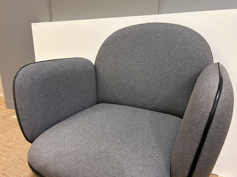 アームチェア「WONオーリー」布Cグレー＃2/アウトレット＆ベッドルーム