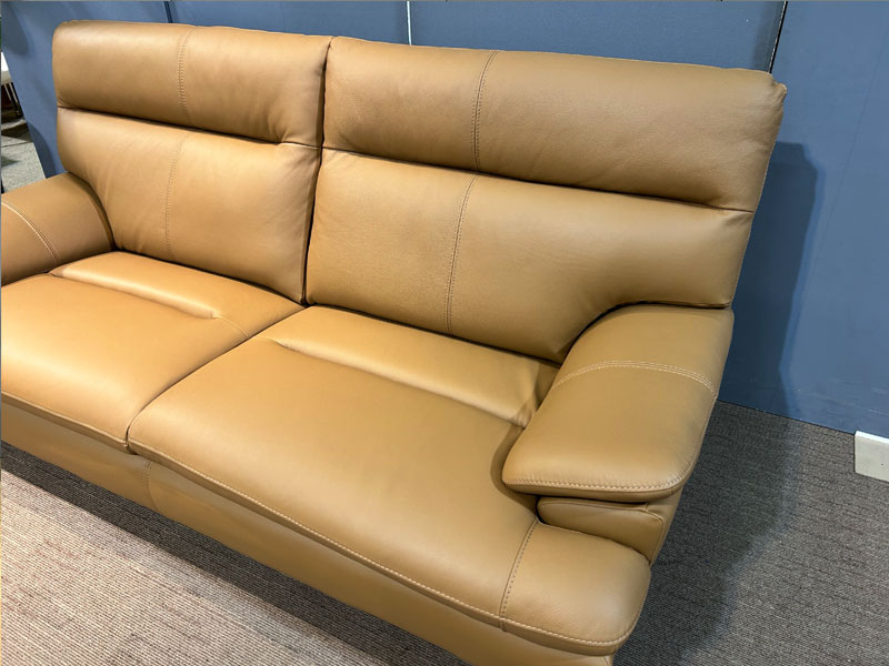 ソファ「ルーニー」半革キャメル色/アウトレット＆ベッドルームギャラリー横浜展示品