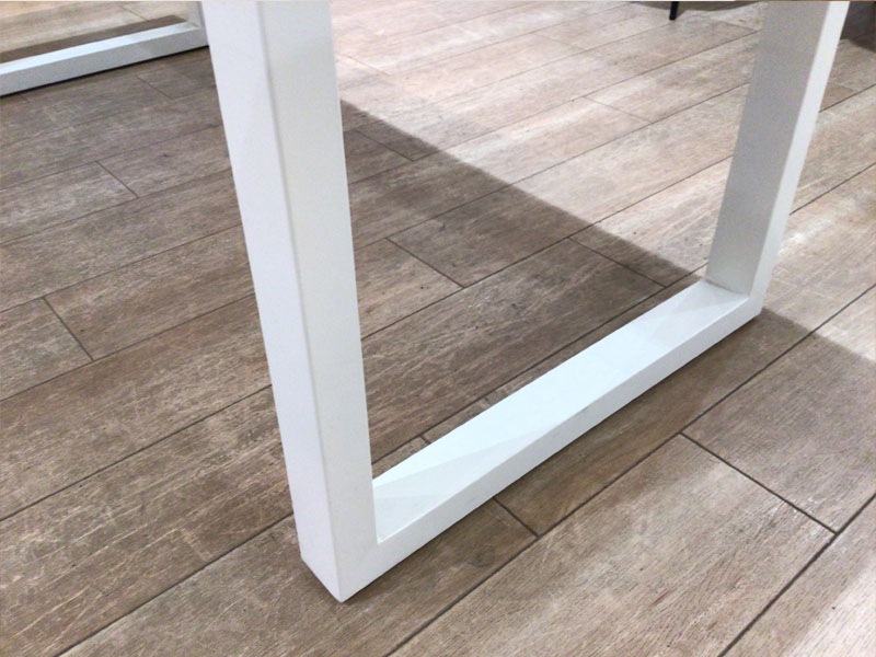 ダイニングテーブル「EQ-C150TWN」幅150cm　セラミック　天板：ビアンコカララ　脚：ホワイト　/南船橋店展示品