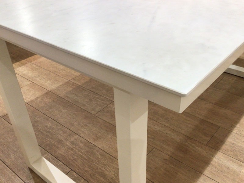 ダイニングテーブル「EQ-C150TWN」幅150cm　セラミック　天板：ビアンコカララ　脚：ホワイト　/南船橋店展示品