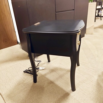 ナイトテーブル「カンティーニュ」ライト付　ブラック色/アウトレット＆リワース大阪南港展示品