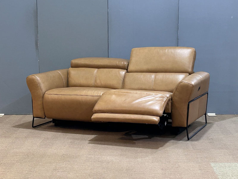 電動リクライニングソファ「L/S Motion 60（エルエスモーション60）」3人掛け 幅194cm 革プラリン色 ／アウトレット＆ベッドルームギャラリー横浜展示品