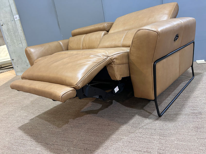 電動リクライニングソファ「L/S Motion 60（エルエスモーション60）」3人掛け 幅194cm 革プラリン色 ／アウトレット＆ベッドルームギャラリー横浜展示品