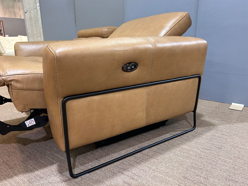 電動リクライニングソファ「L/S Motion 60（エルエスモーション60）」3人掛け 幅194cm 革プラリン色 ／アウトレット＆ベッドルームギャラリー横浜展示品