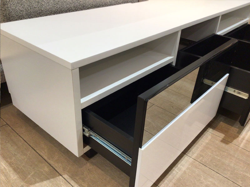 テレビボード 「ミニマル」ホワイト色 幅150cm  /南船橋店展示品