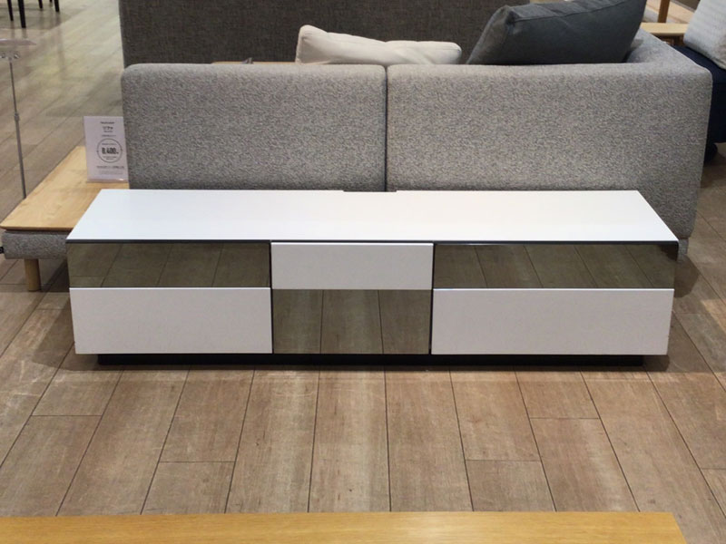 テレビボード 「ミニマル」ホワイト色 幅150cm  /南船橋店展示品