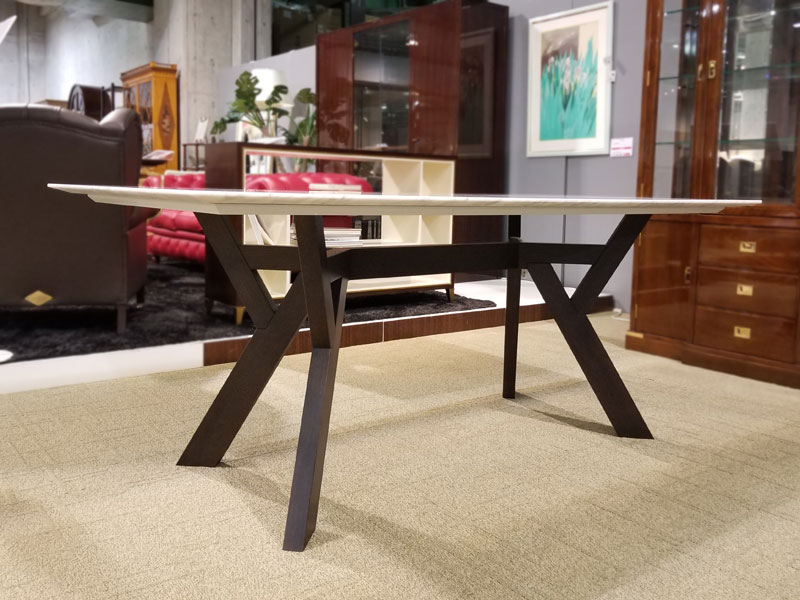 テーブル「トリゴノ SP1800 WHカラーラ/WE」/アウトレット＆ベッドルームギャラリー横浜展示品