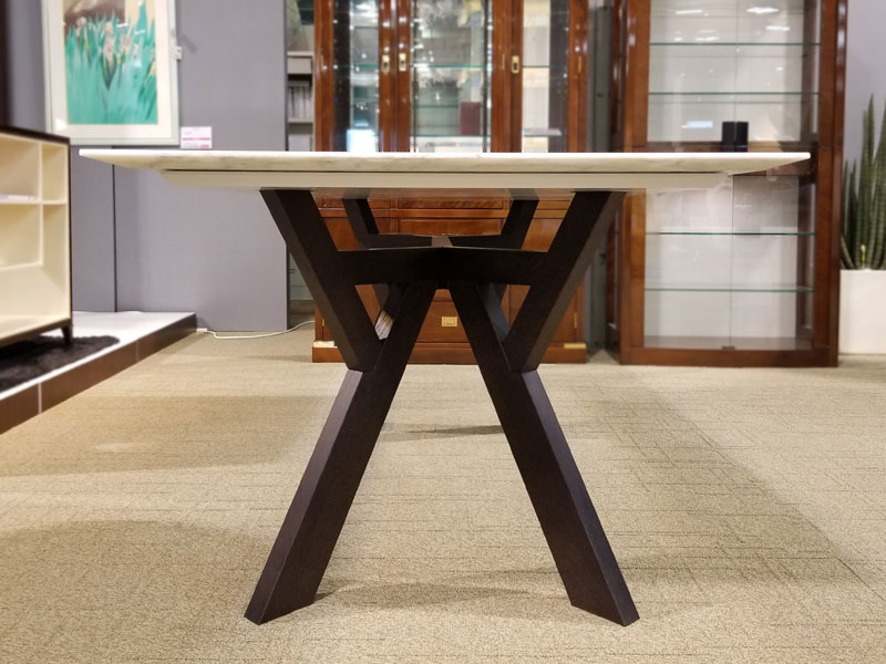 テーブル「トリゴノ SP1800 WHカラーラ/WE」/アウトレット＆ベッドルームギャラリー横浜展示品