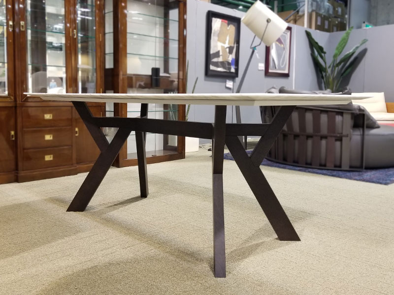 テーブル「トリゴノ SP1800 WHカラーラ/WE」/アウトレット＆ベッドルームギャラリー横浜展示品