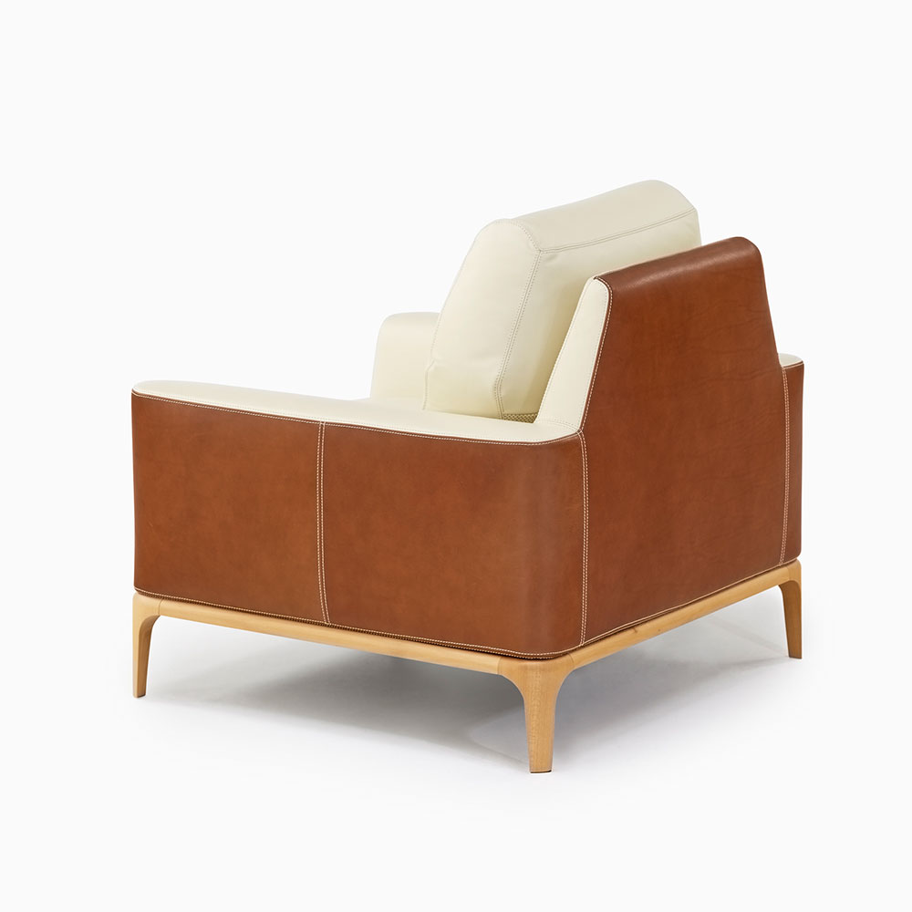 アームチェア「08 革アイボリー#B603/革ブラウン#C COGNAC」エルバイタリア／県外倉庫保管／数量限定お買い得品（新品）