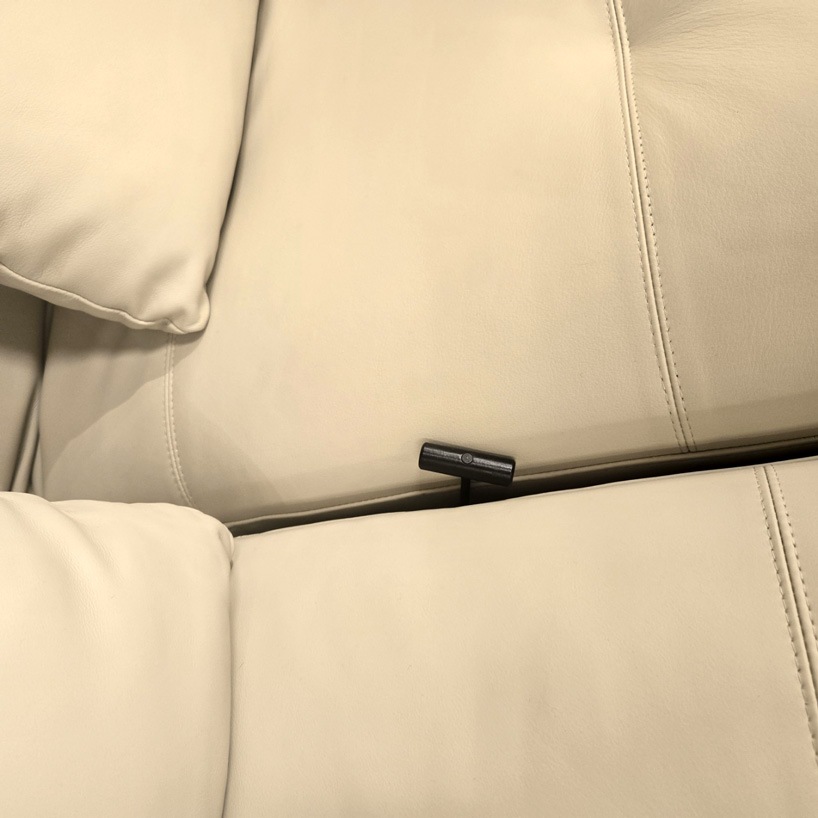 カウチソファ 「ティラ」革クリーム/アウトレット＆リワース大阪南港展示品