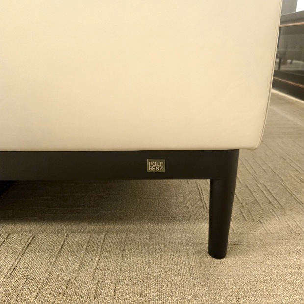 カウチソファ 「ティラ」革クリーム/アウトレット＆リワース大阪南港展示品