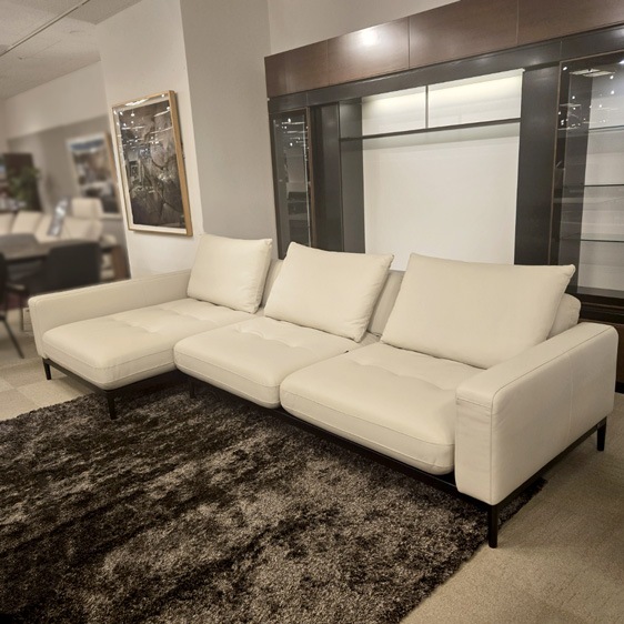 カウチソファ 「ティラ」革クリーム/アウトレット＆リワース大阪南港展示品