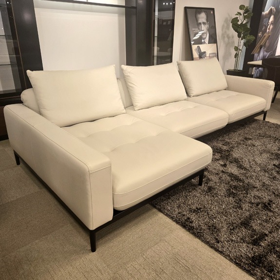 カウチソファ 「ティラ」革クリーム/アウトレット＆リワース大阪南港展示品